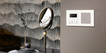 JUNG Smart Radio DAB+ bei Elektro-Wiesener MD GmbH in Magdeburg