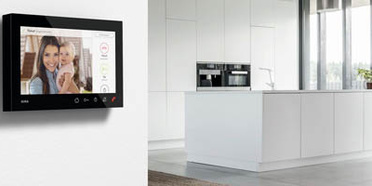 Gira Wohnungsstation bei Elektro-Wiesener MD GmbH in Magdeburg