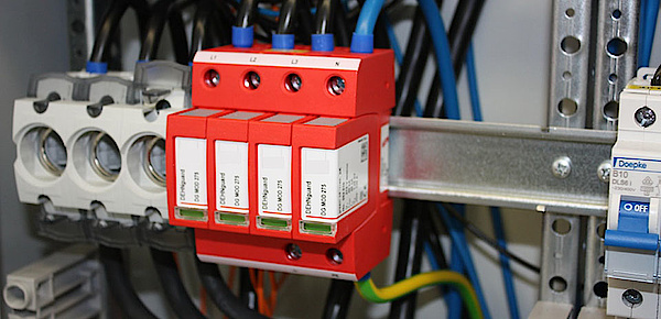 Über­spannungs­schutz bei Elektro-Wiesener MD GmbH in Magdeburg
